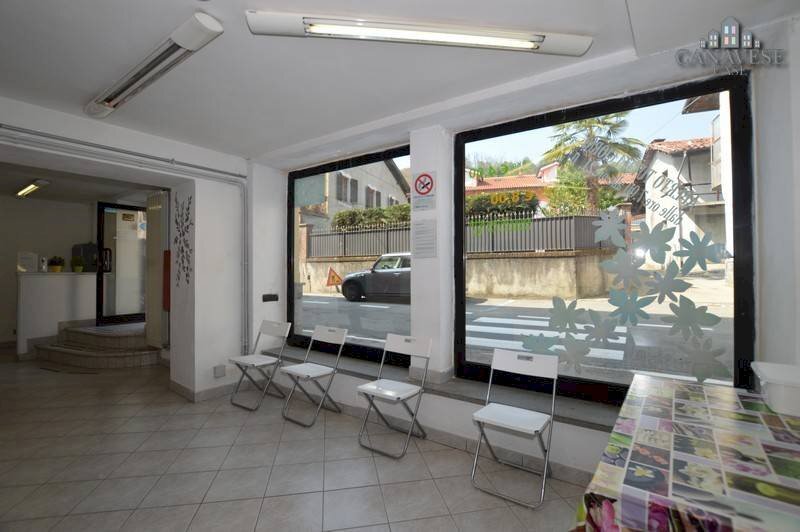 interno - Negozio via Carlo Botta, 30, Castellamonte - foto 3