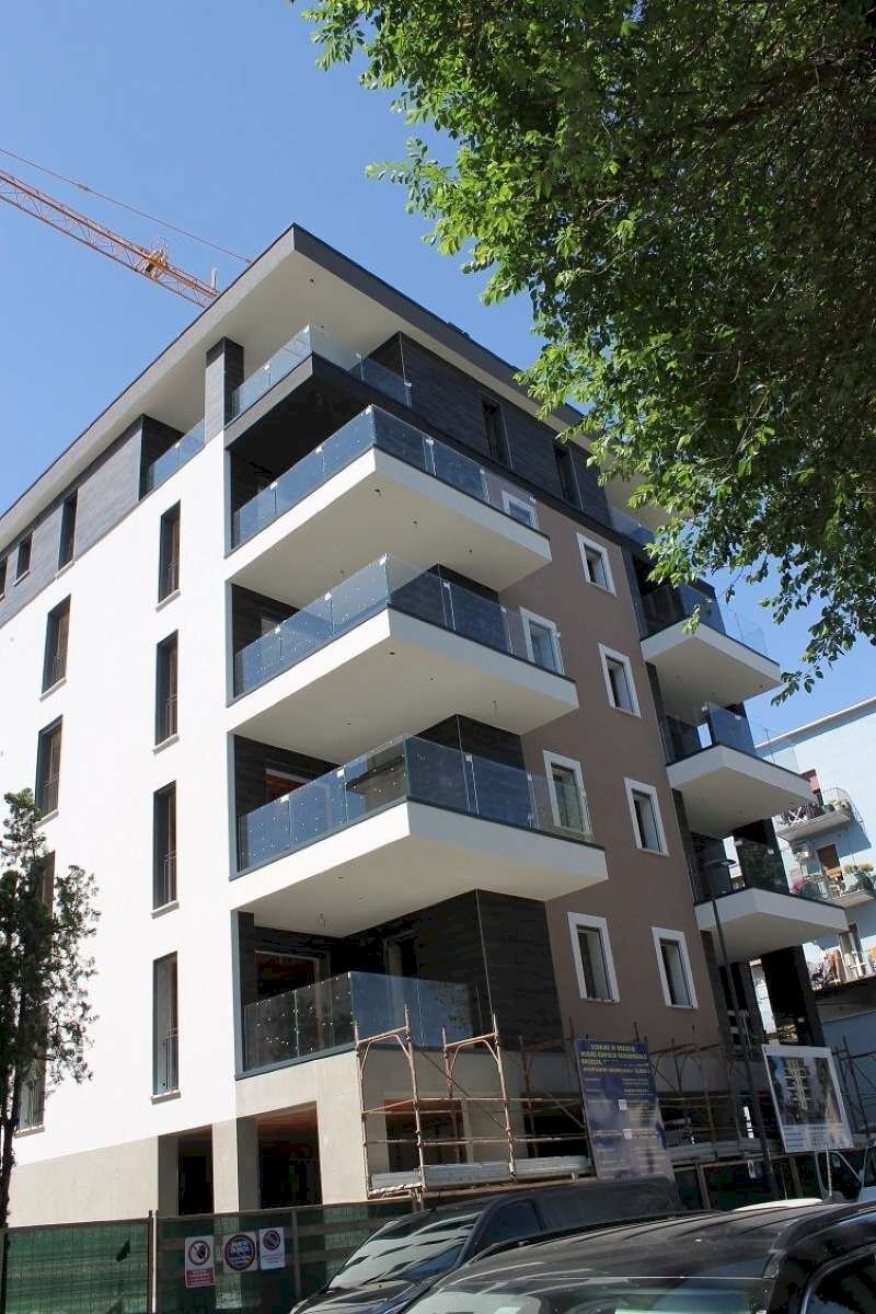 ESTERNO  - Negozio via ORTIGARA, Brescia - foto 3