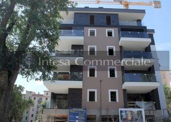 ESTERNO  - Negozio via ORTIGARA, Brescia - foto 4