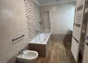 Bagno - Four-room apartment via Solferino, 42, Bologna (neighborhood Colli) - photo 11