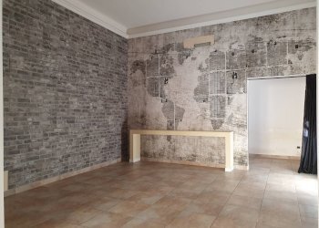 Attività Commerciale Via Antonio Torrini, Lucca (zona San Marco) - foto 1