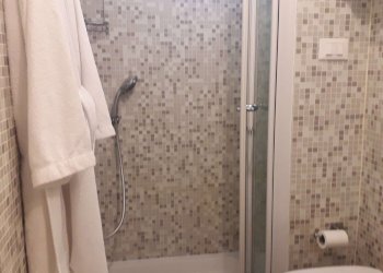APPARTAMENTO AFFITTO ARREDATO GENOVA CENTRO QUADRI - Three-room apartment via ROCCATAGLIATA CECCARDI, Genova - photo 19