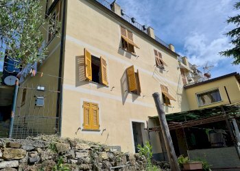 Porzione di casa Genova - foto 1