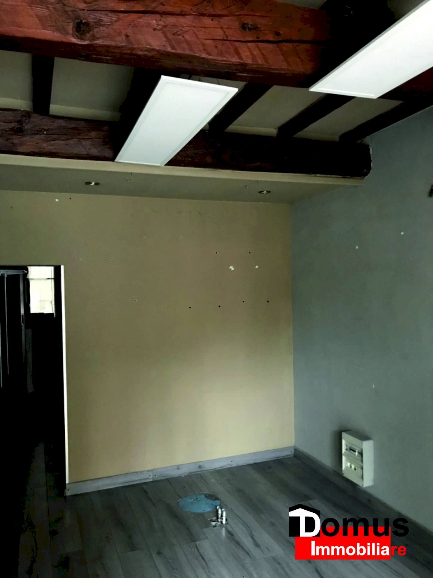 Shop Ferrara (neighborhood Centro Storico) - photo 2