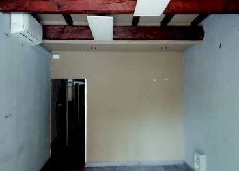 Negozio Ferrara (zona Centro Storico) - foto 1