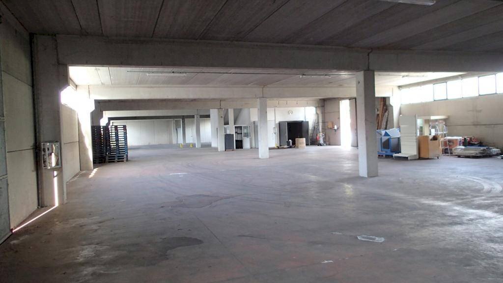 Attività Commerciale Via delle bocchette, Camaiore - foto 1