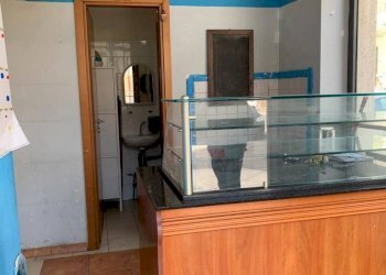 Commercial Activity via aurelia, Viareggio - photo 3