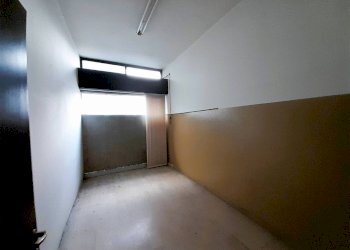 Negozio via Ezio Parolo, 40, Sondrio - foto 14