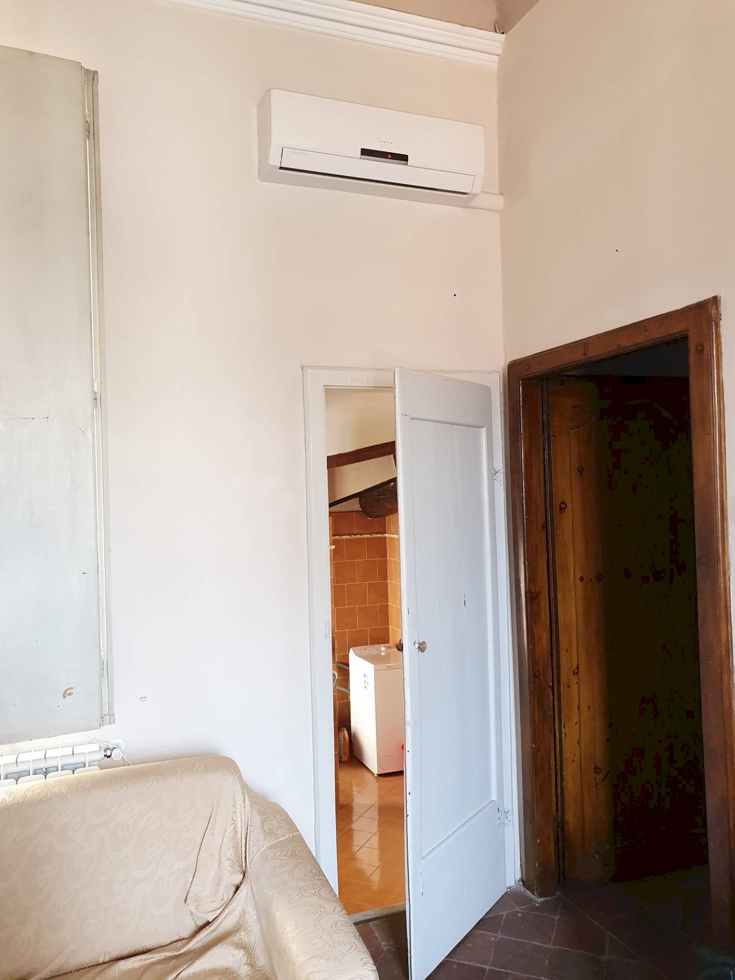 Three-room apartment Via Elisa, Lucca (neighborhood Centro Storico) - photo 3