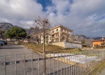 Trilocale Via della Rocca, 18, Envie - foto 5