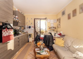 Trilocale Via della Rocca, 18, Envie - foto 12