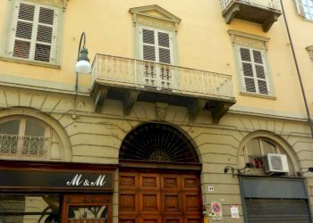 Attic via San Massimo, 44, Torino (neighborhood Centro) - photo 1