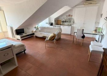 Salone - Two-room apartment via Amerigo Vespucci, 9, Torino - photo 3
