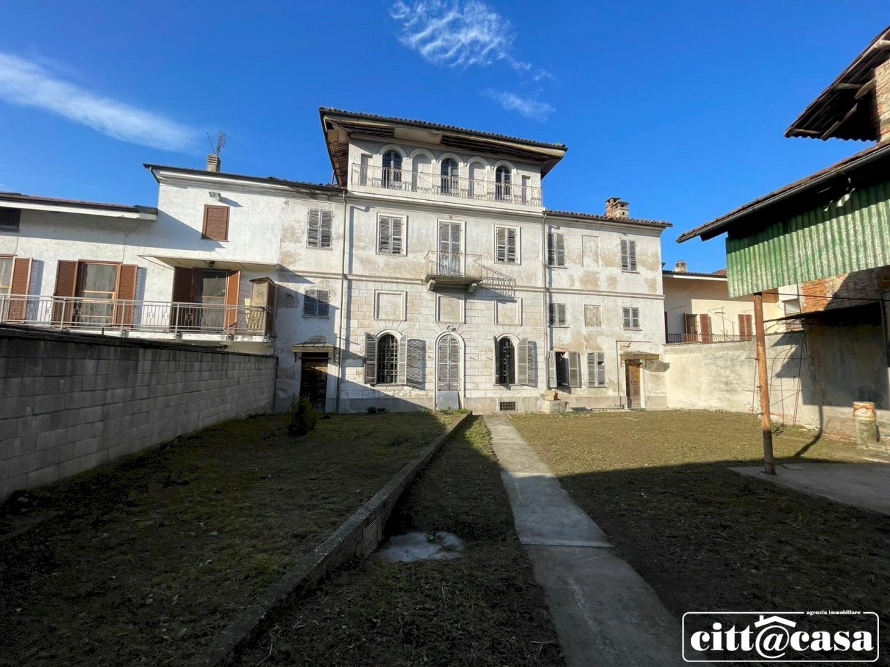 Semi-detached house Lauriano - photo 2