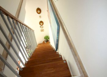 la scala - Trilocale via delle Mimose, Avegno - foto 11