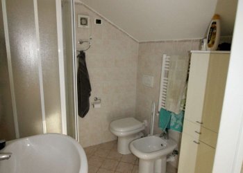 il bagno sopra - Trilocale via delle Mimose, Avegno - foto 16