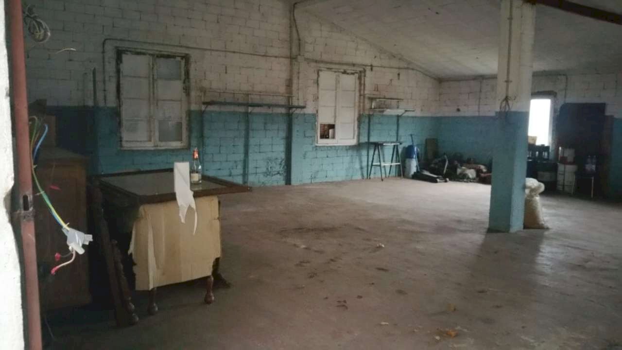 whatsapp image 2021-02-12 at 11.30.09 (5) - Magazzino via San Lorenzo, Avegno - foto 2