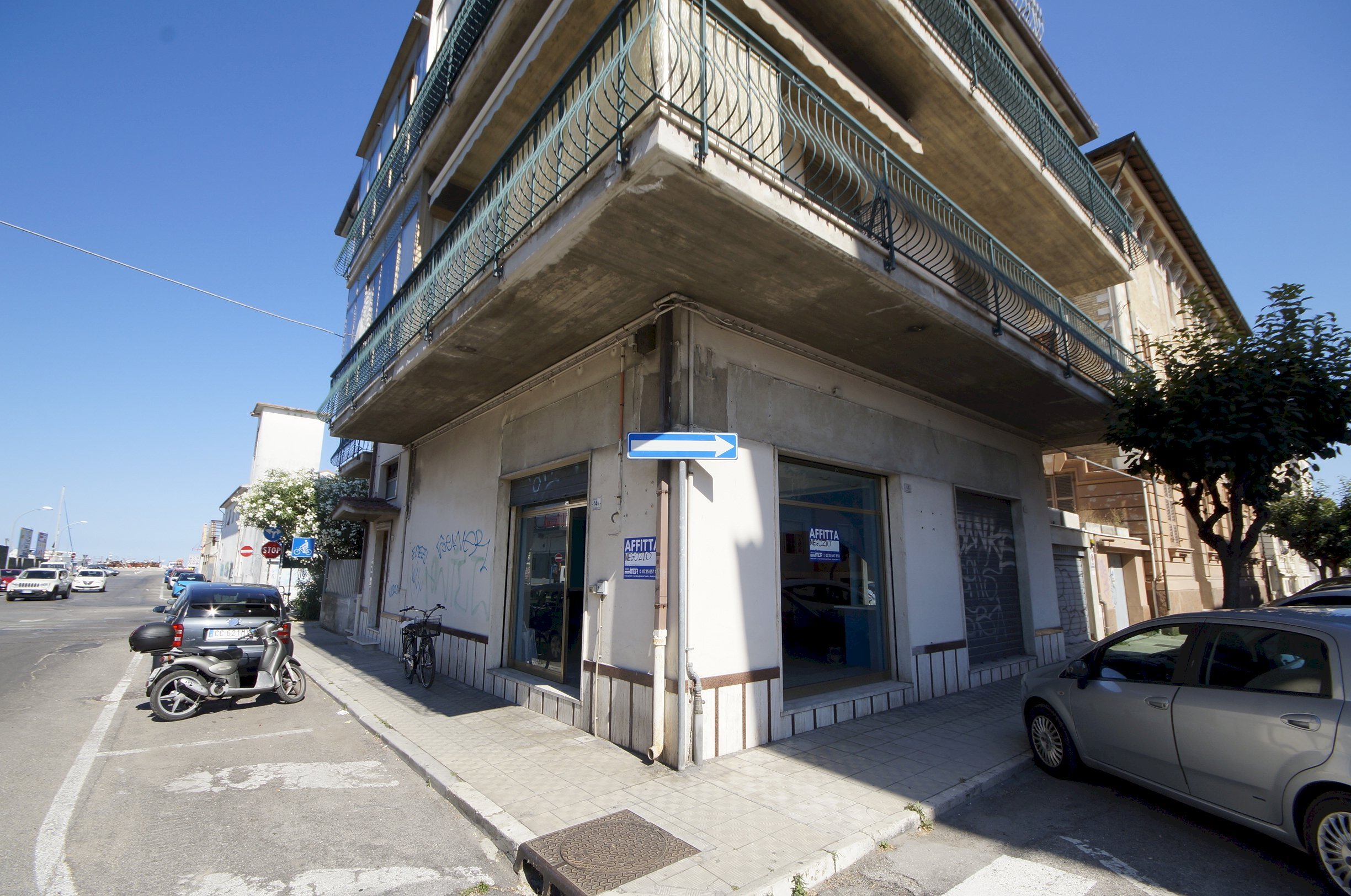 Commercial Premises Via Dari, San Benedetto del Tronto - photo 1