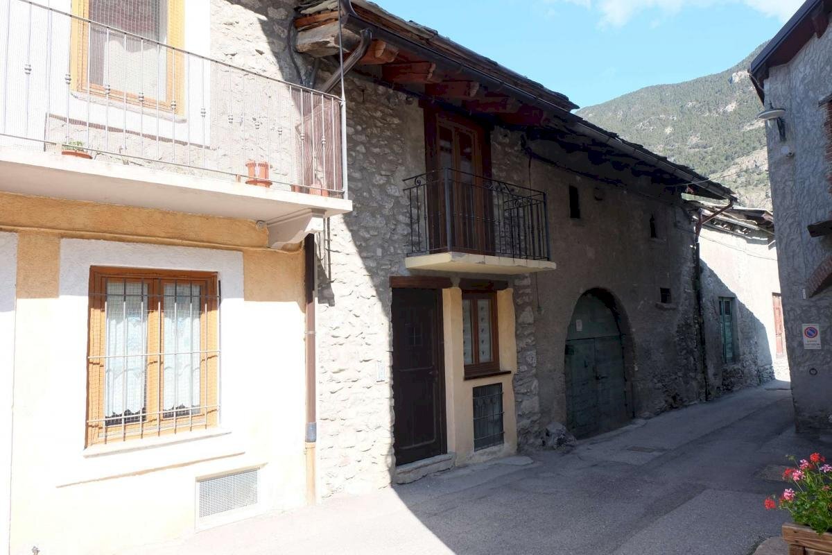 Three-room apartment Via della Cappella, Oulx - photo 2