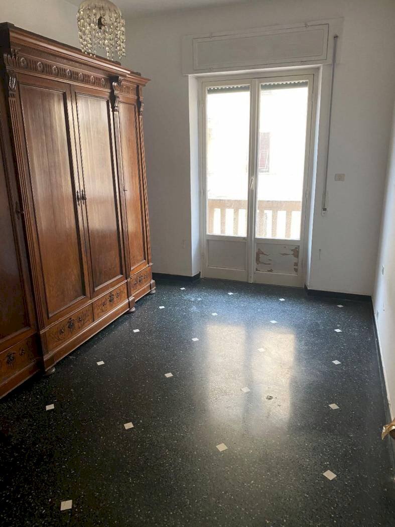Two-room apartment corso Monte Grappa, Genova - photo 2