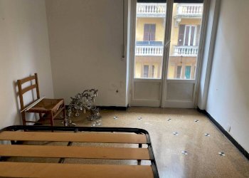 Two-room apartment corso Monte Grappa, Genova - photo 3