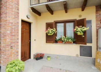 Portion of a house Borgata Rivata, Reano - photo 1