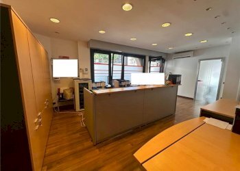 Office VOLTA 87, Lambrugo - photo 2