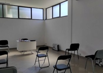 Attività Commerciale Via Carlo Piaggia, Lucca (zona Arancio) - foto 3