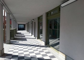 Negozio vicolo della Madonnetta, 3, Chieri - foto 2