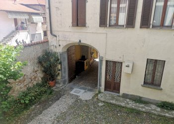 cortile - Stabile - Palazzo via Achille Motta, 1, Malnate - foto 5