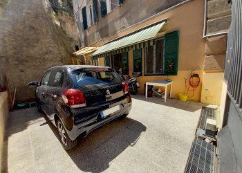 Appartamento largo Augusto Merlo, 183, Genova (zona Marassi) - foto 4