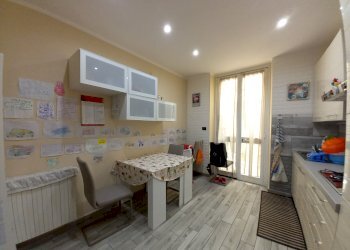 Appartamento largo Augusto Merlo, 183, Genova (zona Marassi) - foto 7