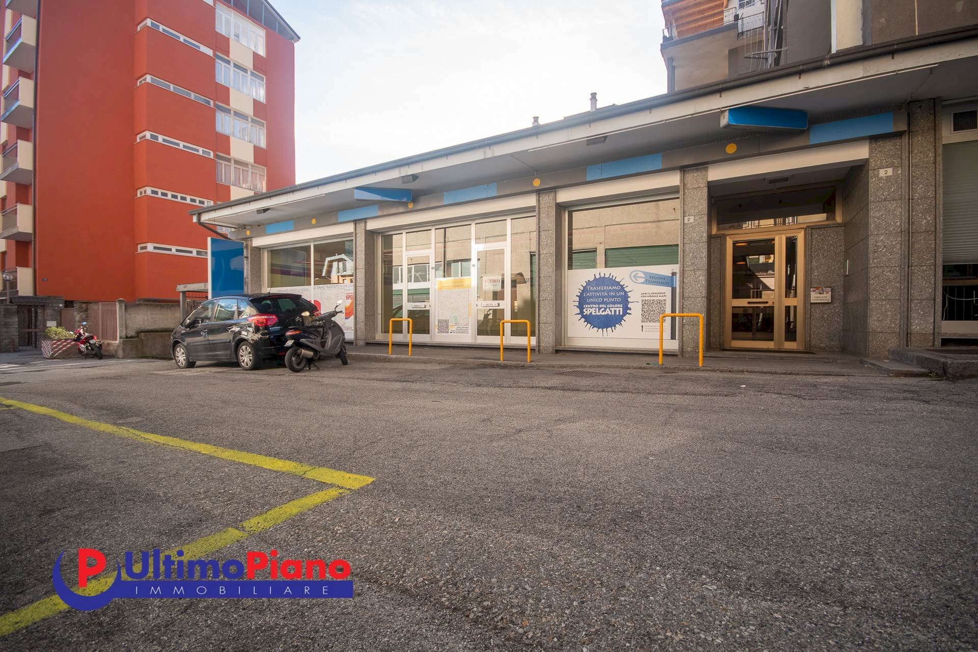 Shop Via Marmore, Aosta - photo 1