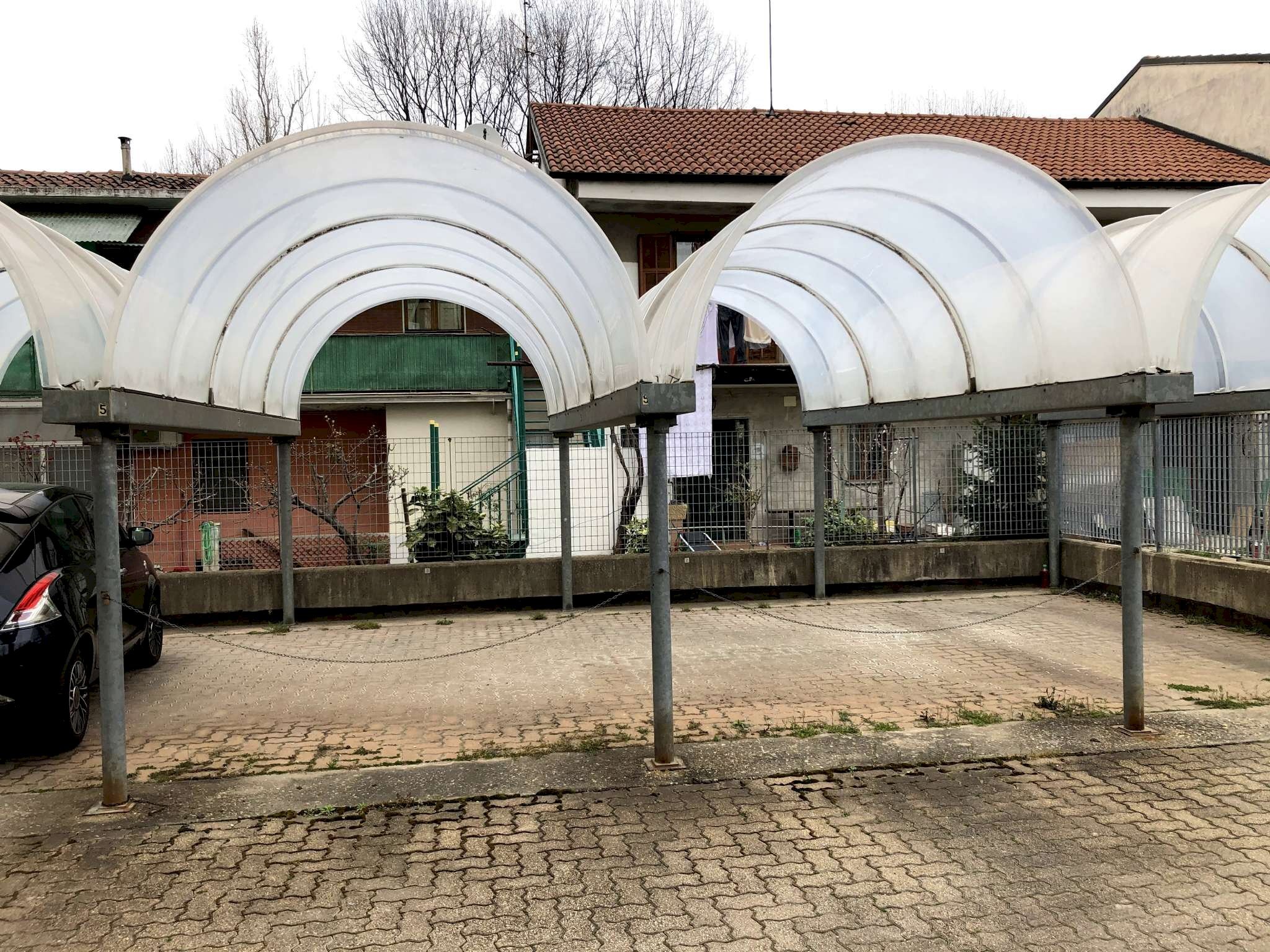 IMG_4580 - Posto Auto strada comunale Strada comunale di Mirafiori, 35/41, Torino - foto 2