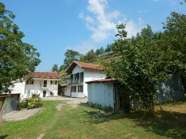 Rustic strada San Giacomo, Cortemilia - photo 1