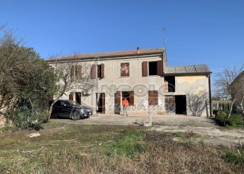 IMG_1068.JPG - Rustico Via Giuseppe Mazzini, Canaro - foto 4