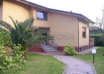 facciata principale - Villa Via dell'Archellino 500, Massarosa - foto 1