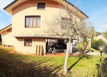 facciata - Villa Via dell'Archellino 500, Massarosa - foto 2