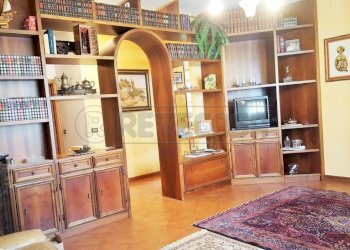 mobile divisorio su misura - Villa Via dell'Archellino 500, Massarosa - foto 4