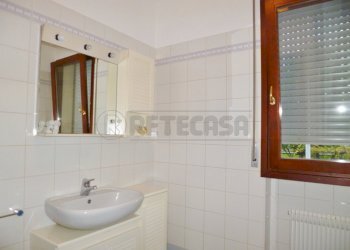 bagno - Three-room apartment Via Venezia 10, Montebello Vicentino - photo 5