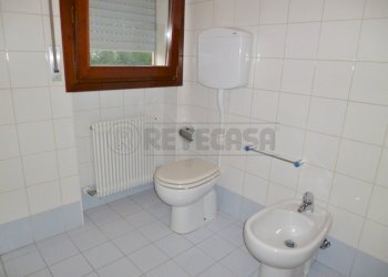 bagno - Three-room apartment Via Venezia 10, Montebello Vicentino - photo 6