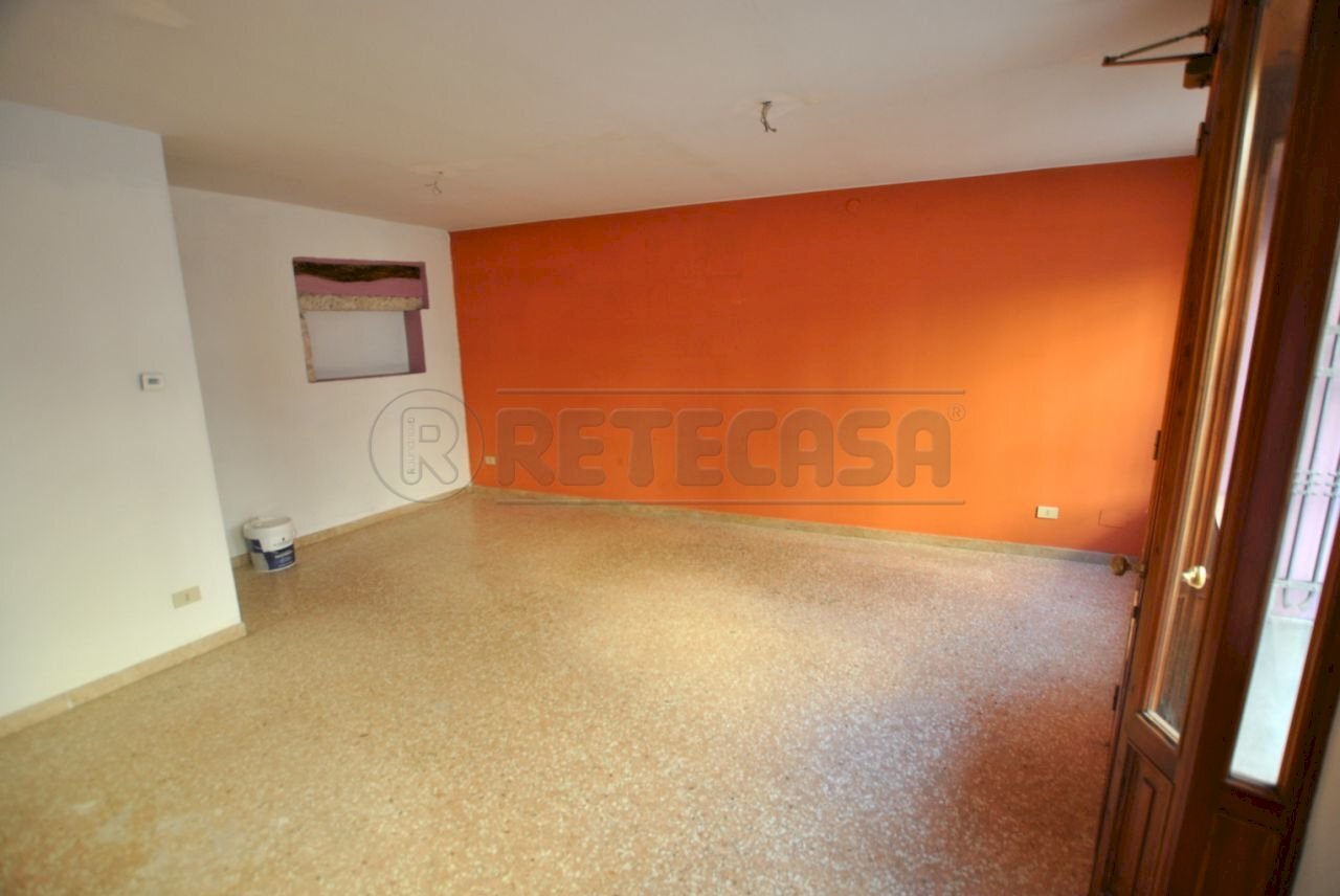 DSC_0128.JPG - Locale Commerciale RASIA DAL POLO, Cornedo Vicentino - foto 2