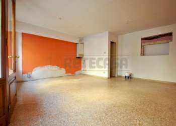 DSC_0126.JPG - Locale Commerciale RASIA DAL POLO, Cornedo Vicentino - foto 5