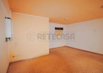 negozio - Locale Commerciale RASIA DAL POLO, Cornedo Vicentino - foto 6