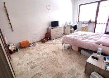 20230505_124341.jpg - Three-room apartment Pescara - photo 2