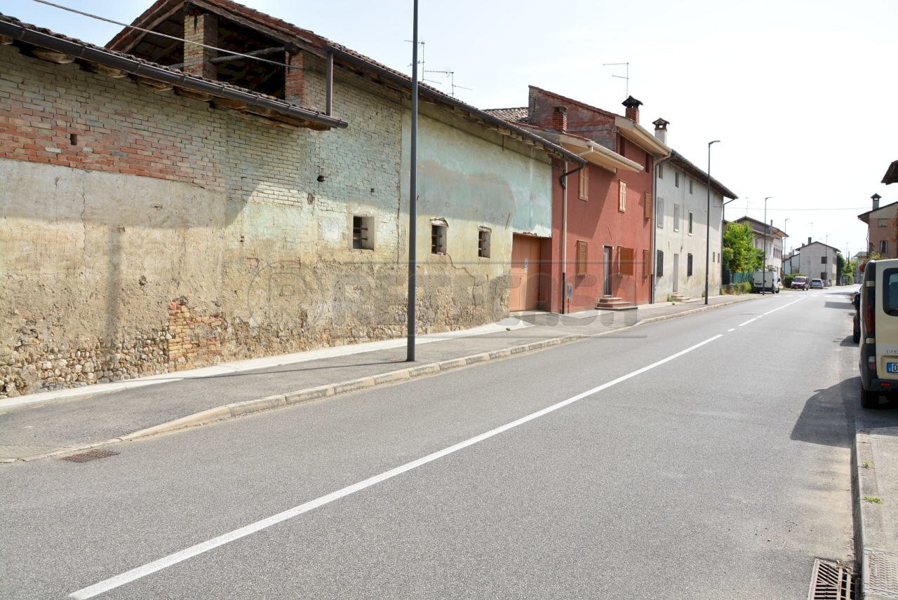 ESTERNI - Casale VIA ROMA 123, San Vito al Torre - foto 2