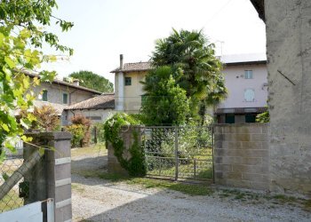 ESTERNI - Casale VIA ROMA 123, San Vito al Torre - foto 4