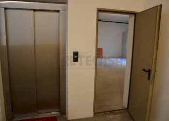 INGRESSO - Magazzino VIA DIVISIONE JULIA  18/19, Manzano - foto 8