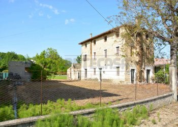 ESTERNI - Rustico VIA TORSA 43, Rivignano Teor - foto 1