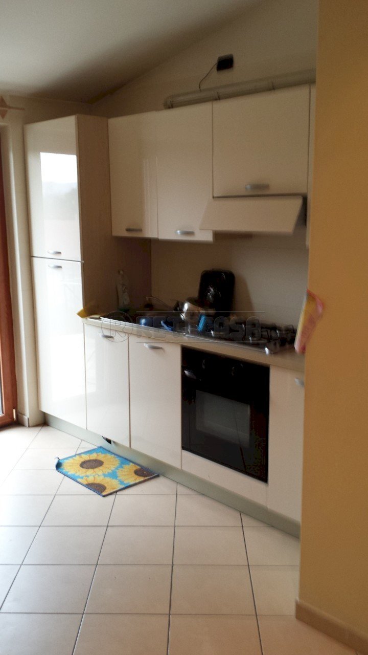 320.jpg - Three-room apartment Via Casilina, Cassino - photo 3